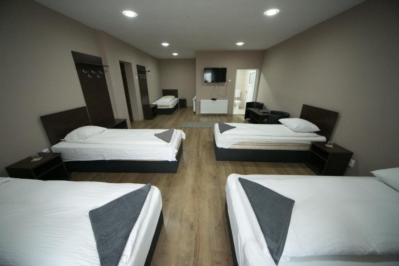 Motel Napsugar Panzio Lunga  Exteriér fotografie